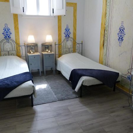 Pateo Dos Oliveira - Casa Dos Senhores Evora Bagian luar foto